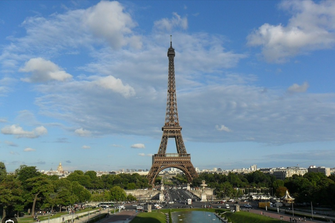 best english The Eiffel Tower